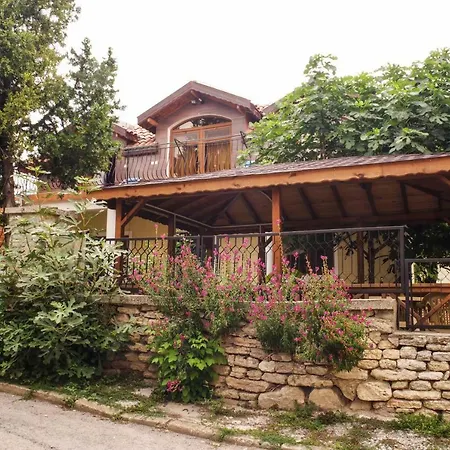 Guest house Yoanna Balchik