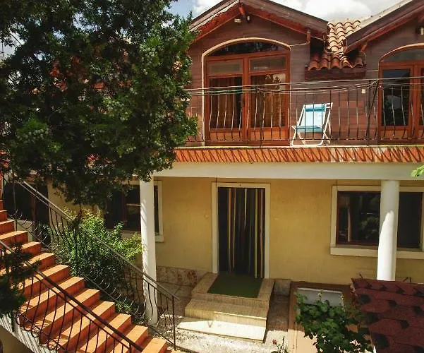 Guest house Yoanna 2*